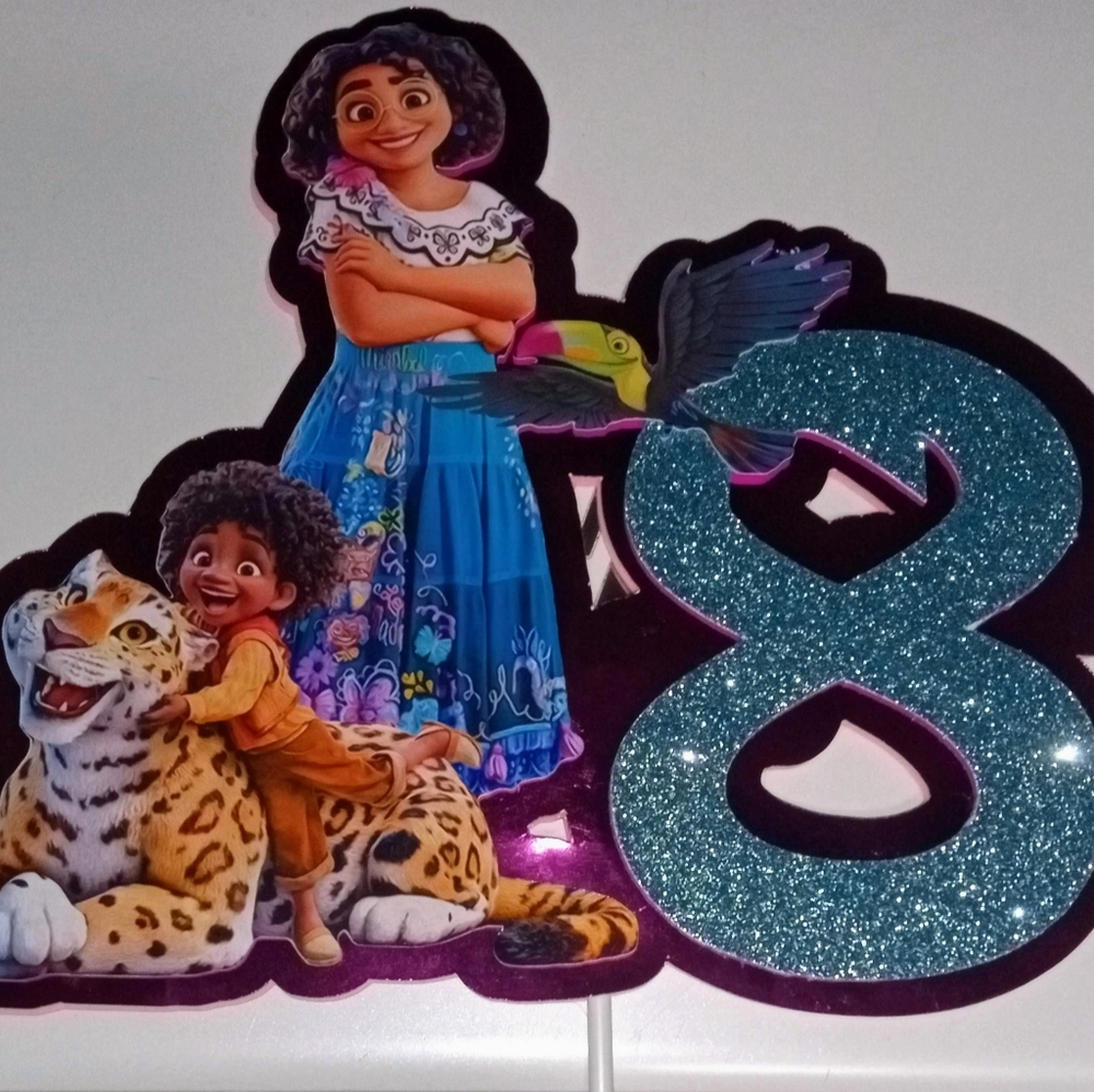 Encanto caketopper
